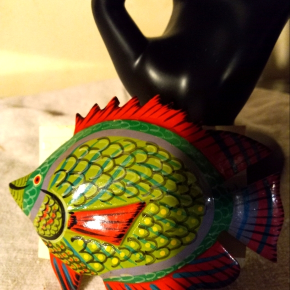 Used,not new handpainted on wood 4in. carved 🐠 fish barrette in shades of green - Picture 1 of 3